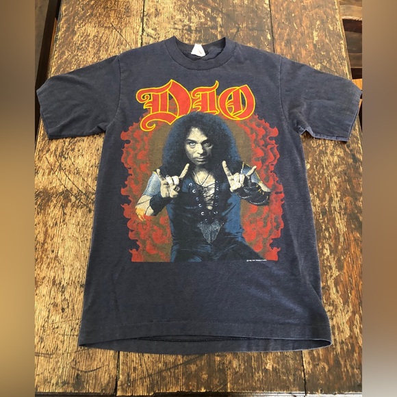 Dio 1985 Sacred Heart Tour Shirt Size Medium Men’s Very Good Condition - Picture 3 of 5